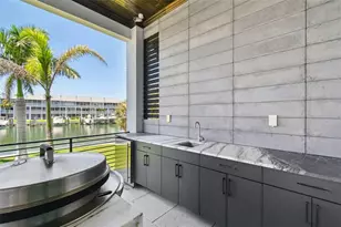 206 6th St E, Tierra Verde, FL 33715 - Photo 18