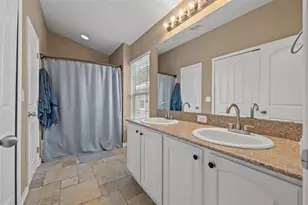 6721 Eagle Feather Dr, Riverview, FL 33578 - Photo 10