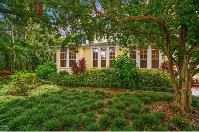 239 Florida Avenue, Dunedin, FL 34698 - Photo 4