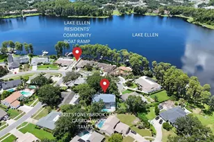 3217 Stoneybrook Ln, Tampa, FL 33618 - Photo 2