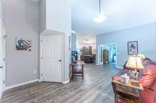 8725 E Rosemont Ct, Inverness, FL 34450 - Photo 10