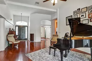 4902 Jenni Lin Ct, Valrico, FL 33596 - Photo 10