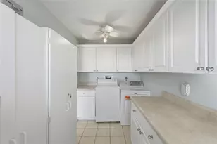 8174 Terrace Garden Dr N, Saint Petersburg, FL 33709 - Photo 54