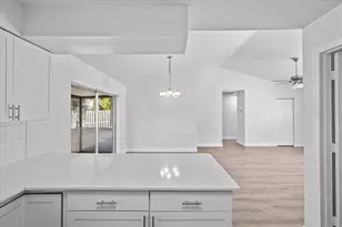 1912 Castle Bay Ct, Oldsmar, FL 34677 - Photo 12