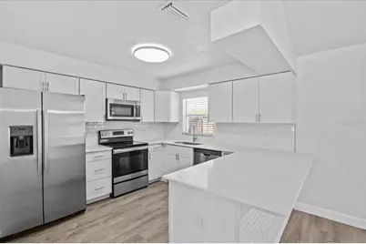 1912 Castle Bay Court, Oldsmar, FL 34677 - Photo 10