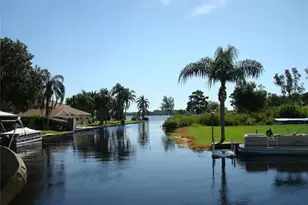 2571 Cyprus Dr, Palm Harbor, FL 34684 - Photo 40