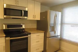 121 Island Way, Clearwater Beach, FL 33767 - Photo 2