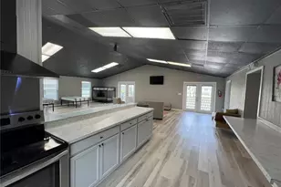 8806 SW Start Center St, Arcadia, FL 34269 - Photo 6