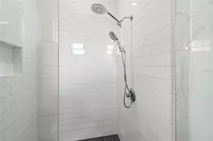 406 Venetian Dr, Clearwater, FL 33755 - Photo 30