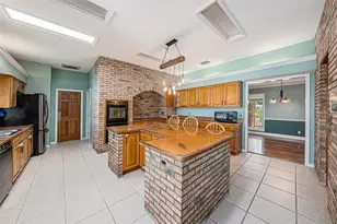 3018 Colonial Ridge Dr, Brandon, FL 33511 - Photo 10