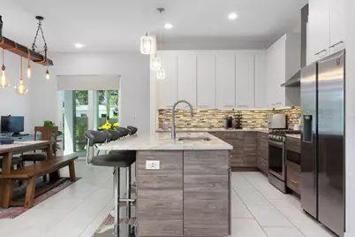 2637 Bayside Drive S, Saint Petersburg, FL 33701 - Photo 12