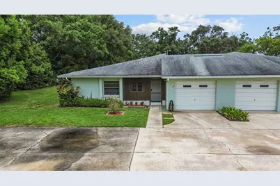 1163 Orange Tree Circle W #D, Palm Harbor, FL 34684 - Photo 2