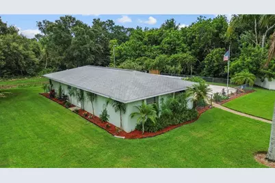 1163 Orange Tree Circle W #D, Palm Harbor, FL 34684 - Photo 30