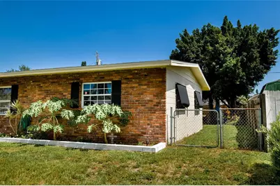 2106 25th Avenue W, Bradenton, FL 34205 - Photo 4