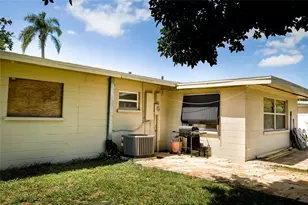 2106 25th Ave W, Bradenton, FL 34205 - Photo 32