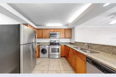 2700 Coconut Bay Lane #427, Sarasota, FL 34237 - Photo 10