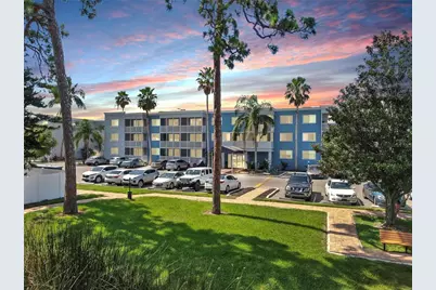 2700 Coconut Bay Lane #427, Sarasota, FL 34237 - Photo 2