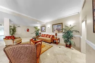 2700 Coconut Bay Ln, Sarasota, FL 34237 - Photo 24