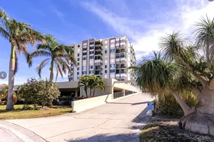 6372 Palma Del Mar Blvd S, Saint Petersburg, FL 33715 - Photo 2