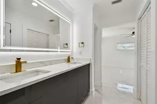 8708 Thornwood Ln, Tampa, FL 33615 - Photo 38