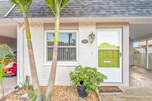 883 Sky Loch Dr S, Dunedin, FL 34698 - Photo 4