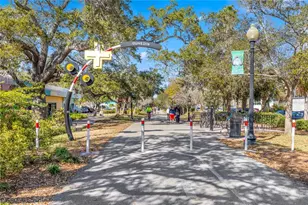 883 Sky Loch Dr S, Dunedin, FL 34698 - Photo 54