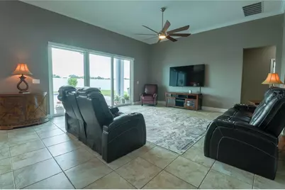 5054 Lake Toscana Drive, Wimauma, FL 33598 - Photo 12