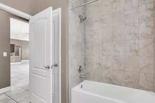 5054 Lake Toscana Dr, Wimauma, FL 33598 - Photo 26
