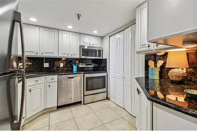 15400 Gulf Boulevard #403, Madeira Beach, FL 33708 - Photo 12