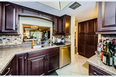 90 S Highland Avenue #214, Tarpon Springs, FL 34689 - Photo 6