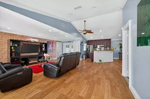 10312 Out Island Dr, Tampa, FL 33615 - Photo 10