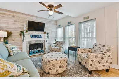 315 Medallion Boulevard #E, Madeira Beach, FL 33708 - Photo 6