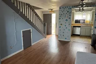 2811 S Pines Dr, Largo, FL 33771 - Photo 10