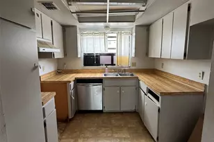 2811 S Pines Dr, Largo, FL 33771 - Photo 14