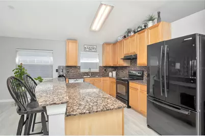 2239 Roanoke Springs Drive, Ruskin, FL 33570 - Photo 6