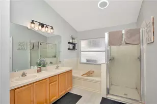2239 Roanoke Springs Dr, Ruskin, FL 33570 - Photo 16