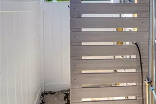 2239 Roanoke Springs Dr, Ruskin, FL 33570 - Photo 30