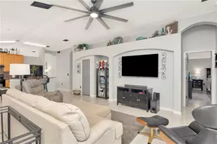 2239 Roanoke Springs Dr, Ruskin, FL 33570 - Photo 12