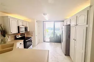 1 Key Capri, Treasure Island, FL 33706 - Photo 4