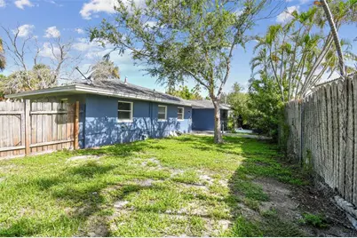 951 Lantana Avenue, Clearwater Beach, FL 33767 - Photo 24