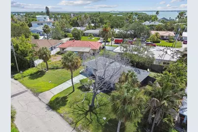 951 Lantana Avenue, Clearwater Beach, FL 33767 - Photo 36