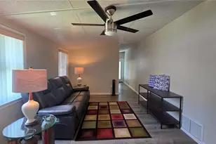 5536 Betmar Dr, Zephyrhills, FL 33542 - Photo 14