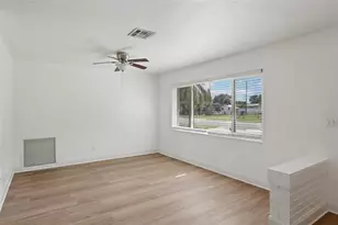 7499 7th St N, Saint Petersburg, FL 33702 - Photo 18