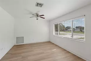 7499 7th St N, Saint Petersburg, FL 33702 - Photo 20