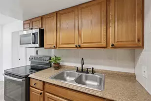 7499 7th St N, Saint Petersburg, FL 33702 - Photo 28