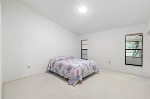 5511 Salem Square Dr N, Palm Harbor, FL 34685 - Photo 12