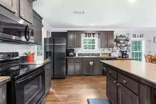 17155 Dalberg Dr, Spring Hill, FL 34610 - Photo 8