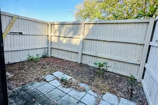 8002 Hibiscus Dr, Temple Terrace, FL 33637 - Photo 16