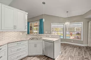 14717 Linden Dr, Spring Hill, FL 34609 - Photo 8