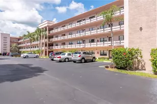 5980 80th St N, Saint Petersburg, FL 33709 - Photo 6